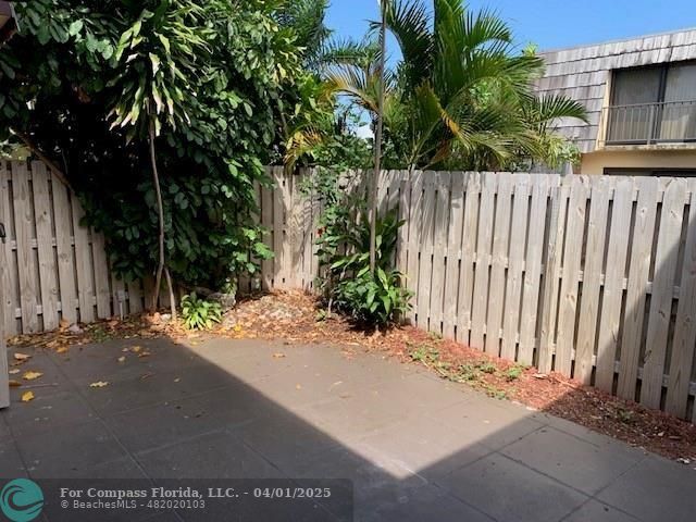 2334 Waterside Drive Lake Worth, FL 33461 - Photo 12 of 12