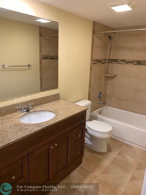 2334 Waterside Drive Lake Worth, FL 33461 - Photo 4 of 12