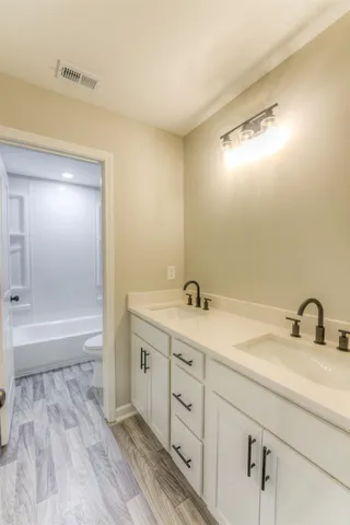 $1,750 | 650 Ayers Street, Memphis, TN 38107