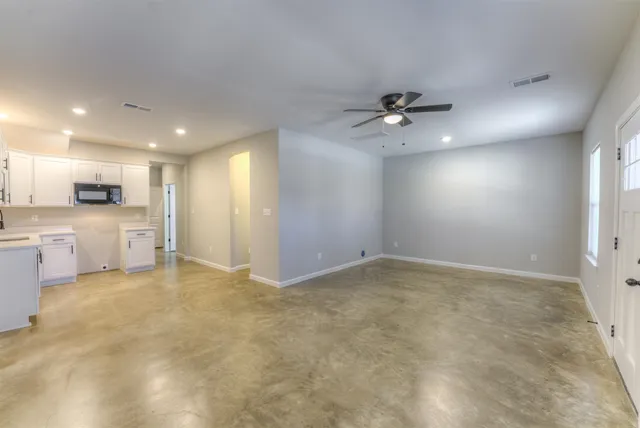 $1,750 | 650 Ayers Street, Memphis, TN 38107