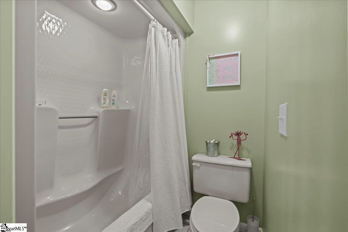 701 Loran Pointe Circle Seneca, SC 29672 - Photo 23 of 37