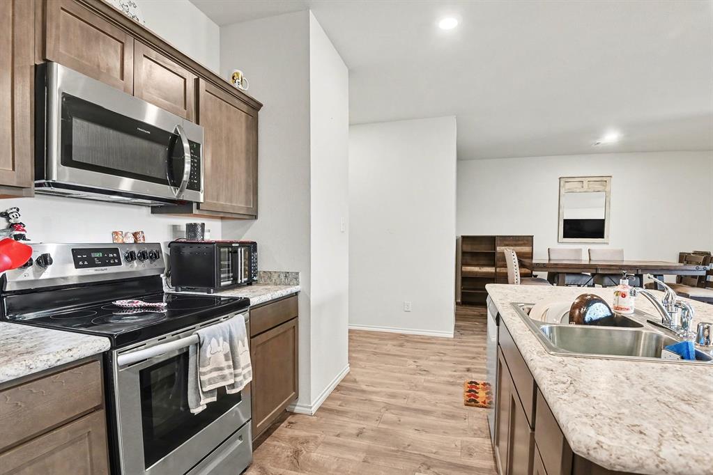 216 Samuel Street Denton, TX 76207 - Photo 12 of 32