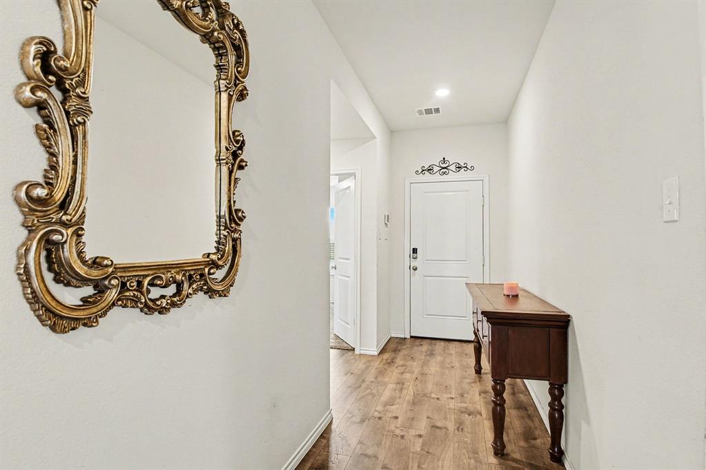 216 Samuel Street Denton, TX 76207 - Photo 3 of 32