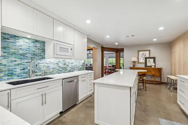 $7,750 | 2407 North Carroll Avenue, Southlake, TX 76092