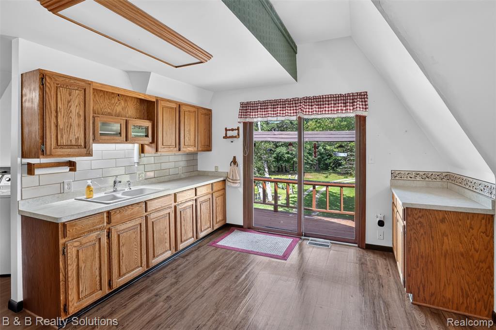 5544 Piersonville Road Columbiaville, MI 48421 - Photo 21 of 49