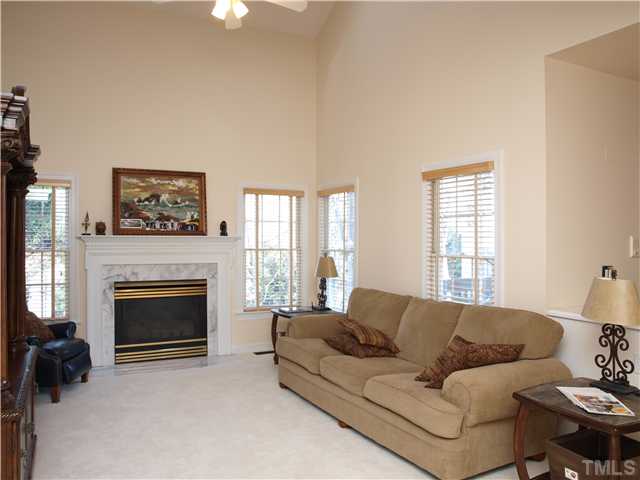 8608 Bluff Pointe Court Raleigh, NC 27615 - Photo 4 of 23 Gallery Image 4