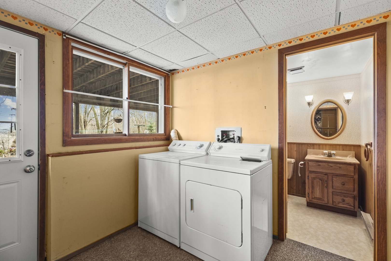 6867 North Eggert Road Rock City, IL 61070 - Photo 14 of 16 a utility room with dryer and washer