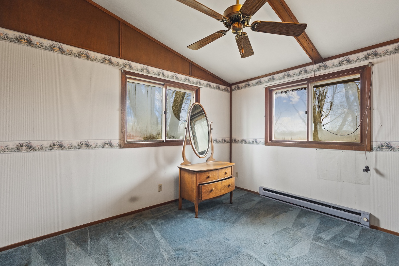 6867 North Eggert Road Rock City, IL 61070 - Photo 8 of 16 a living room with furniture