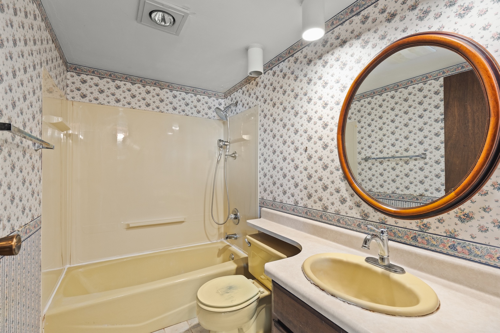 6867 North Eggert Road Rock City, IL 61070 - Photo 9 of 16 a bathroom with a sink a toilet and a mirror