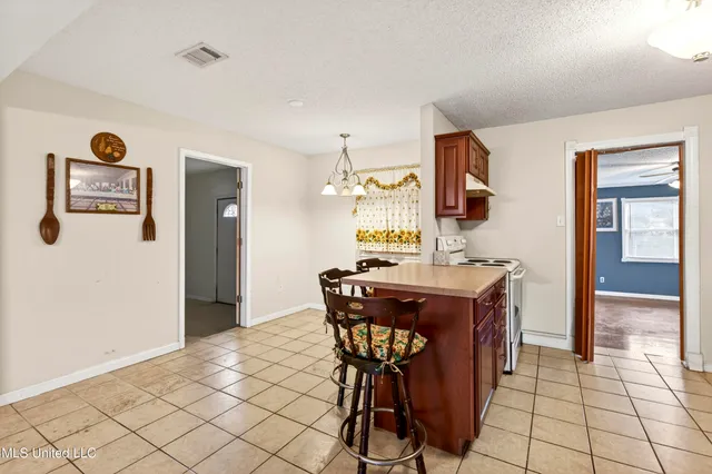 $115,000 | 1717 Cherokee Drive, Pascagoula, MS 39581