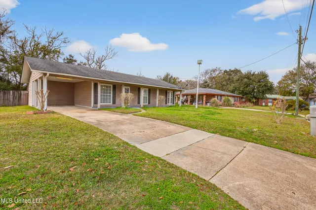 $115,000 | 1717 Cherokee Drive, Pascagoula, MS 39581