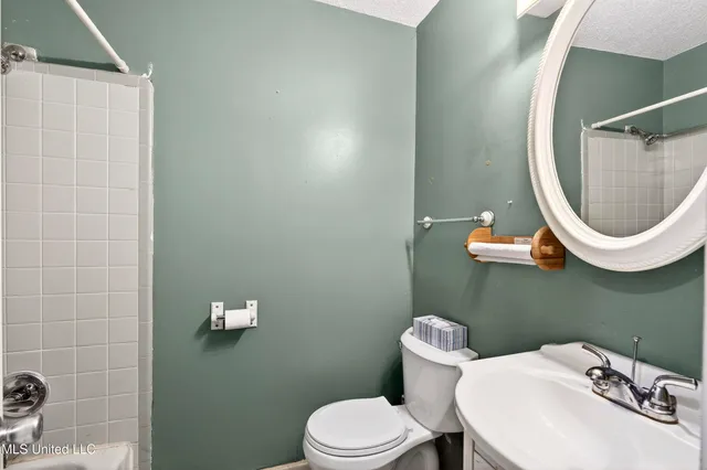 $115,000 | 1717 Cherokee Drive, Pascagoula, MS 39581