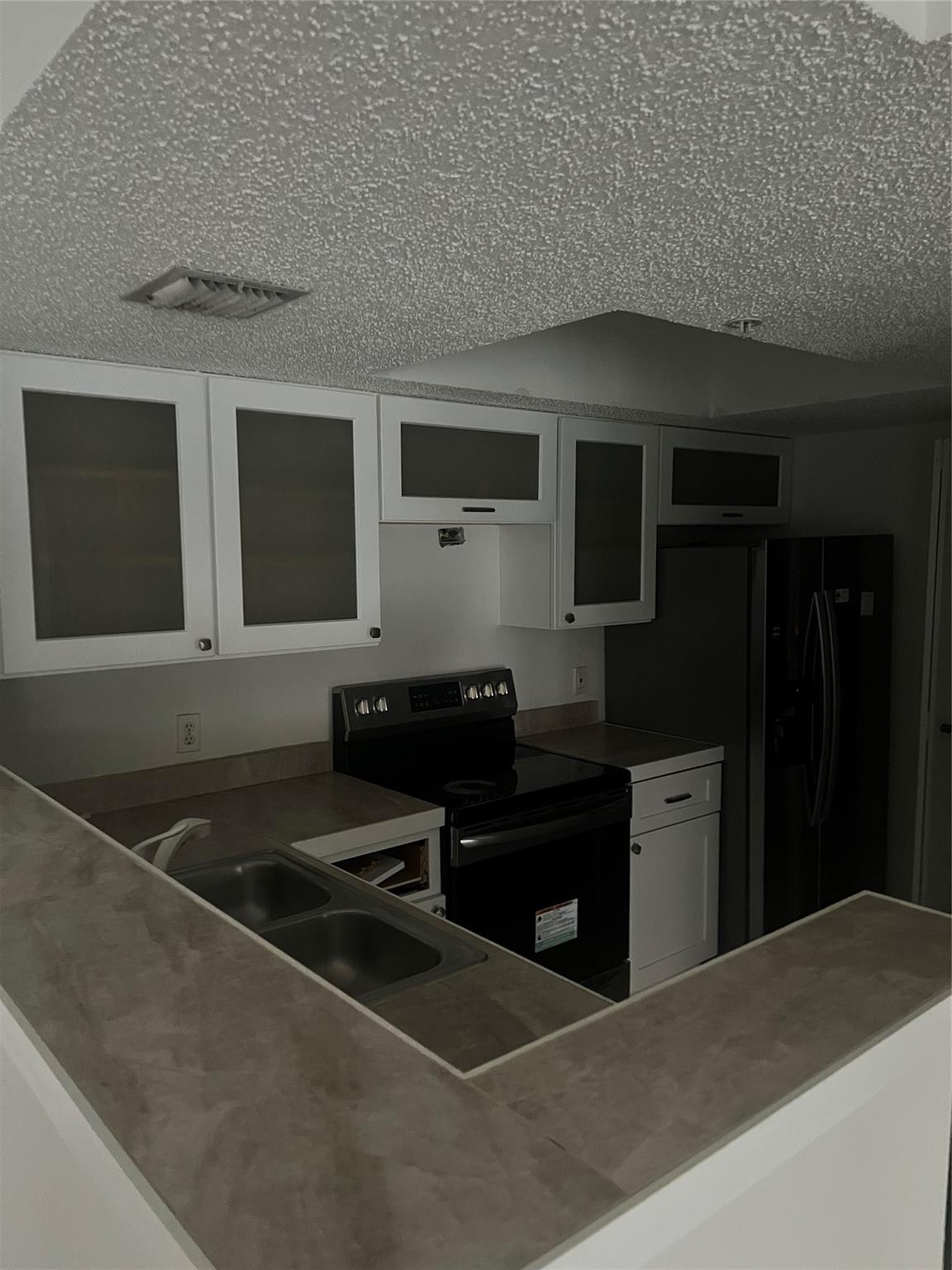 5031 Wiles Road, Unit 202 Pompano Beach, FL 33073 - Photo 3 of 19 Photo 3