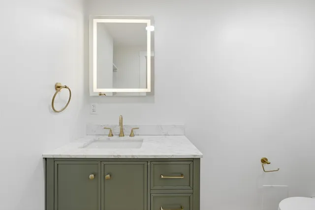 $899,000 | 42 Oakdale Road, Canton, MA 02021