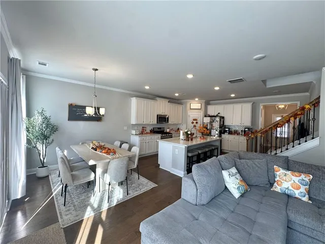 $2,600 | 402 Hinton Farm Wy. Way, Dacula, GA 30019