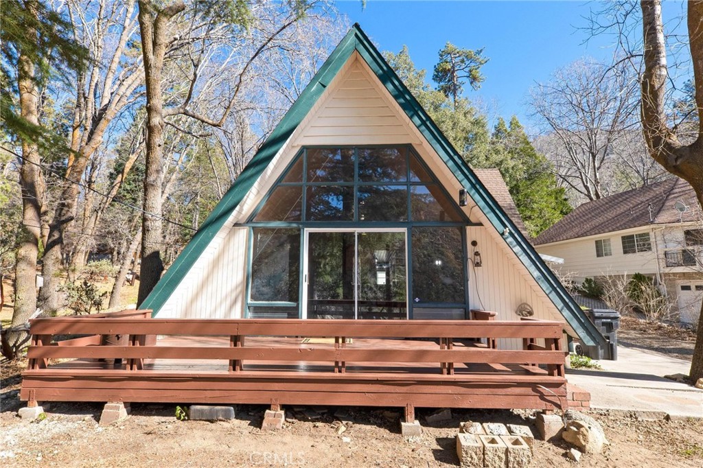 6069 Maple Avenue Angelus Oaks, CA 92305 - Photo 4 of 51 a view of outdoor space with lots of trees