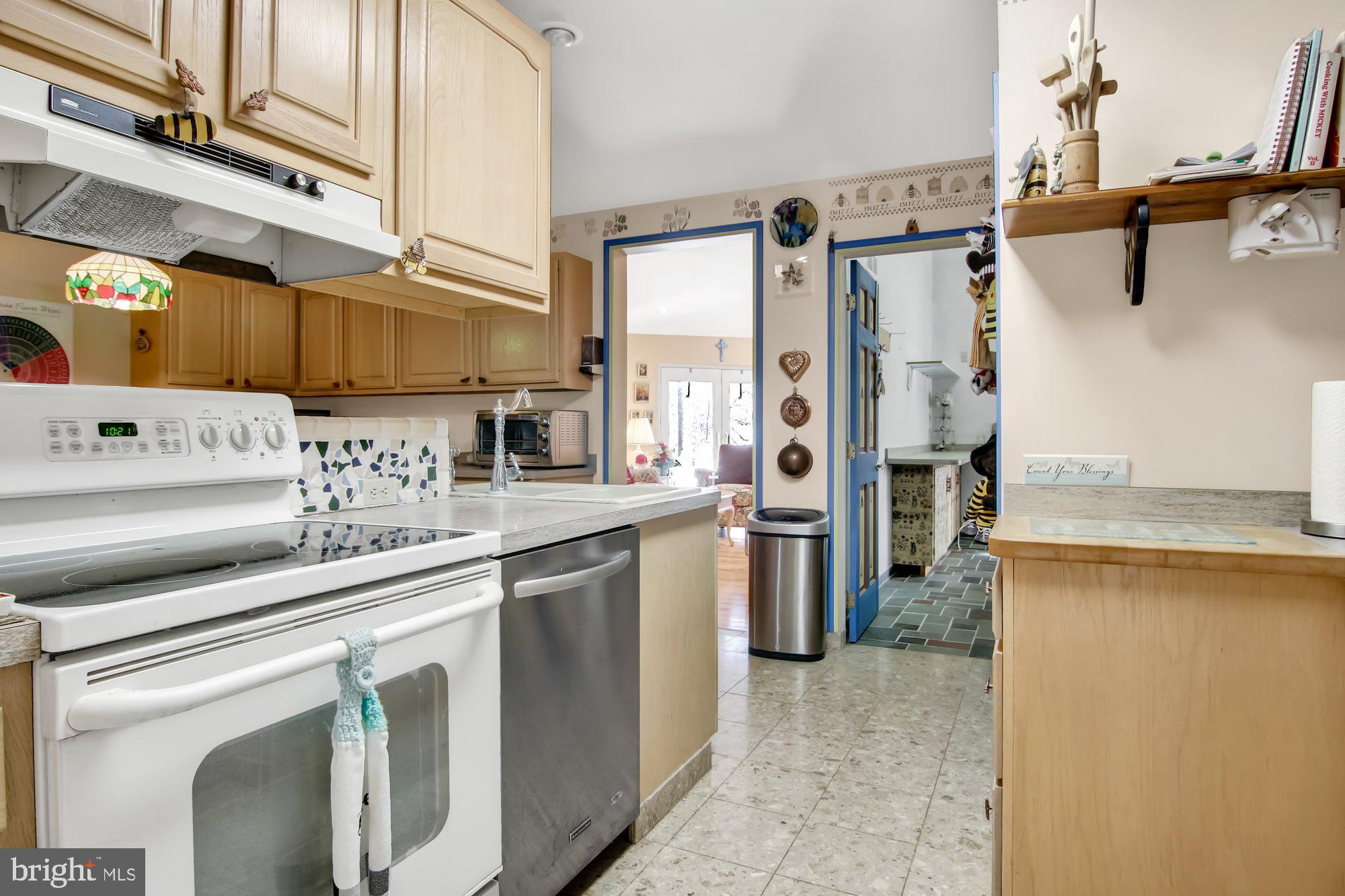 4905 Bossler Road Elizabethtown, PA 17022 - Photo 7 of 30 Gallery Image 7