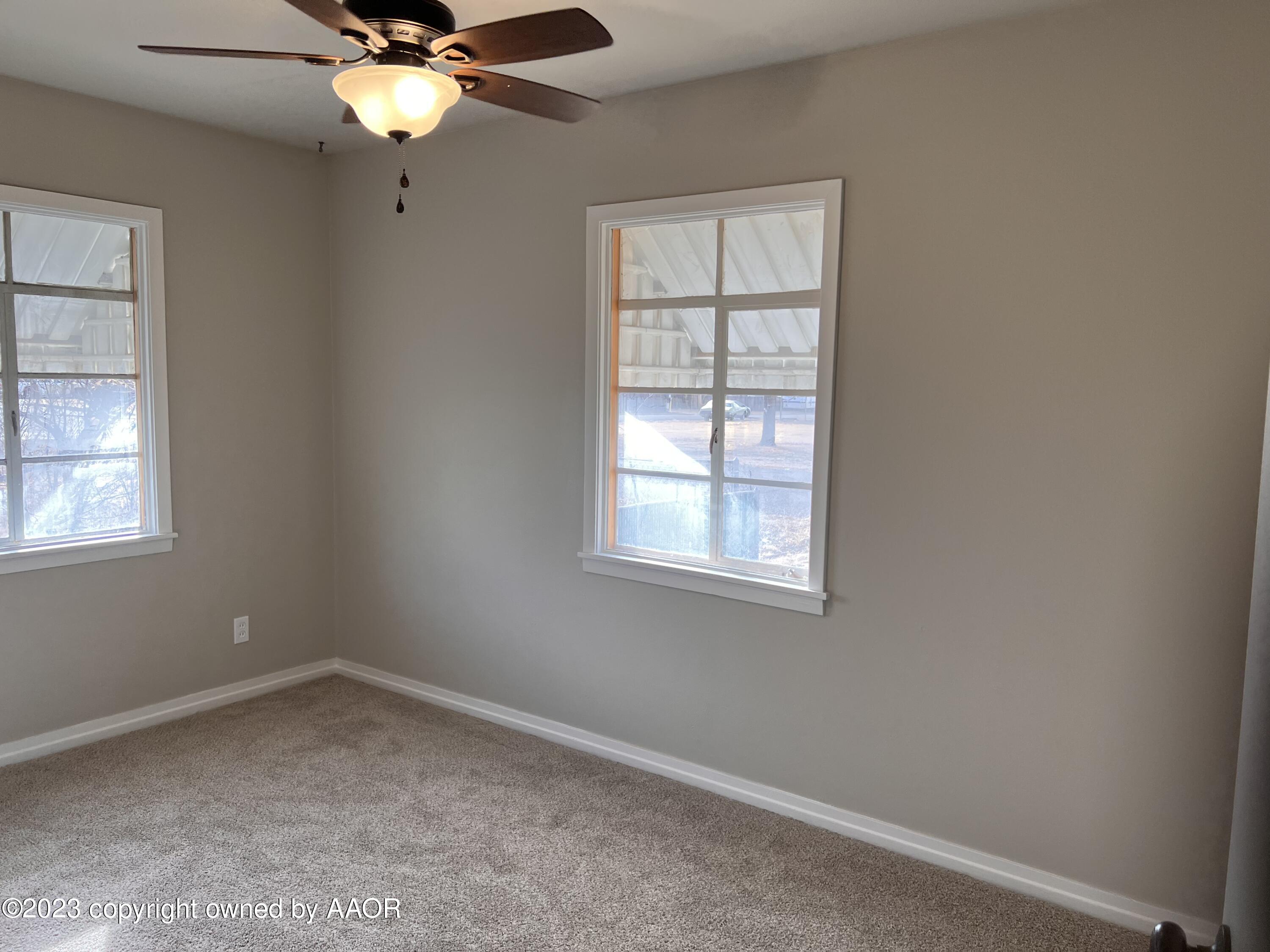 4321 Bowie Street Amarillo, TX 79110 - Photo 10 of 14 E80EFFDD-C502-4CAC-975F-6EADC9ADEDBC