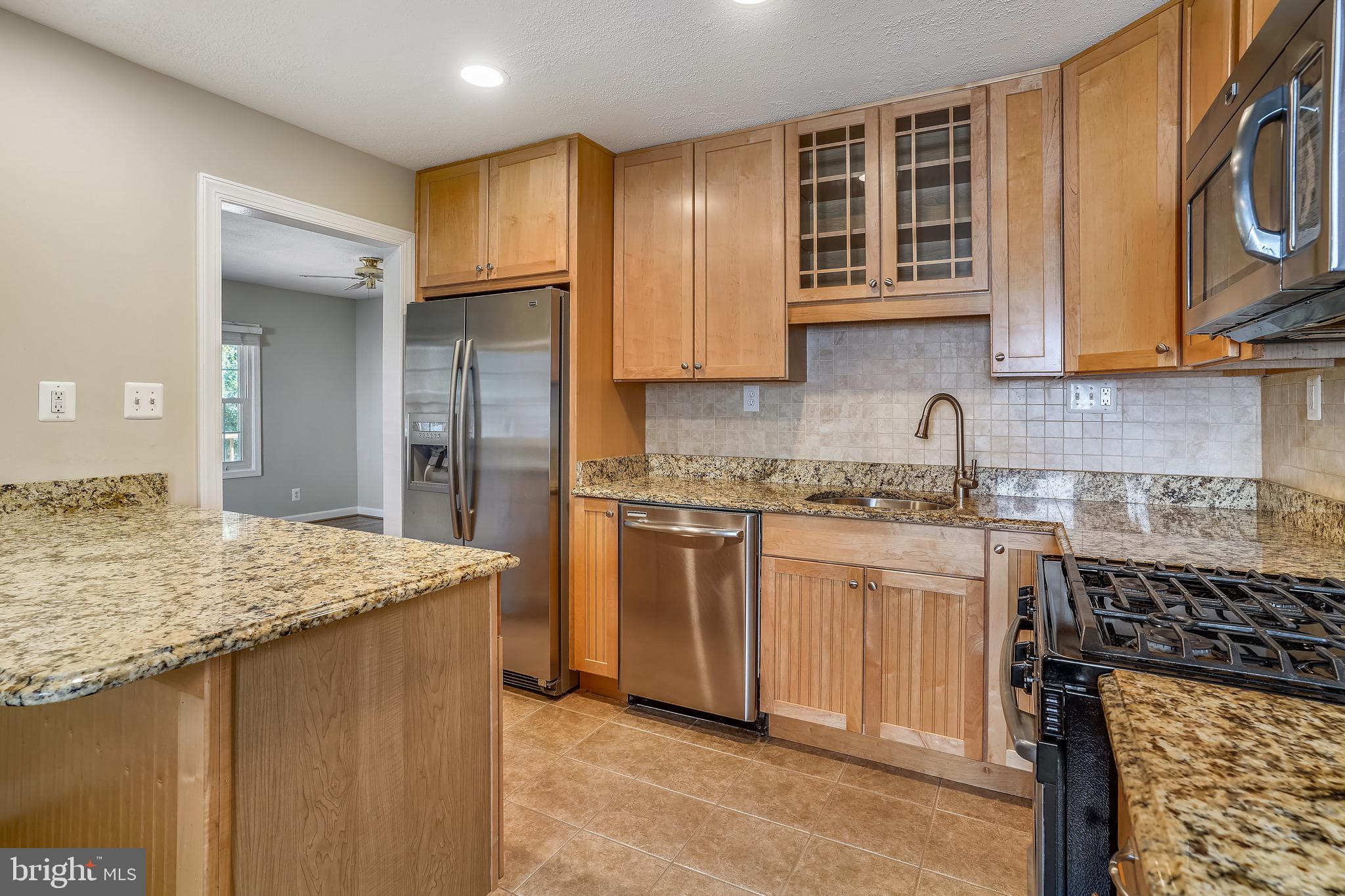 4029 Walters Court Fairfax, VA 22030 - Photo 8 of 29 Gourmet Kitchen with Natural Gas Cooking
