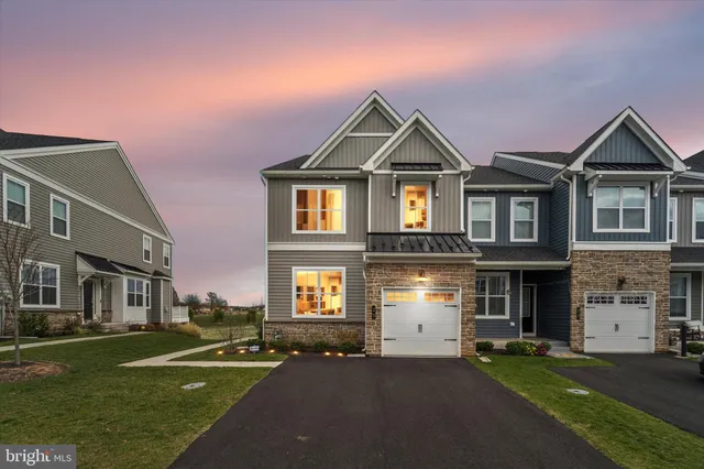 $679,000 | 25 Copper Court, Royersford, PA 19468