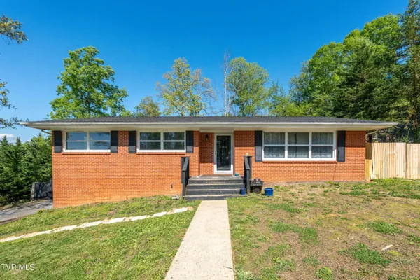 $337,000 | 1405 Brentwood Drive, Greeneville, TN 37743