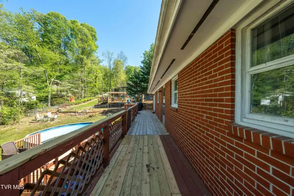 $337,000 | 1405 Brentwood Drive, Greeneville, TN 37743