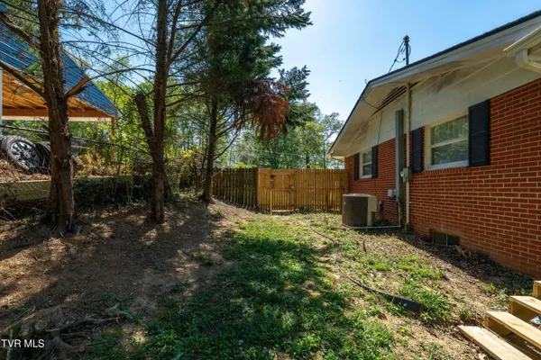 $337,000 | 1405 Brentwood Drive, Greeneville, TN 37743