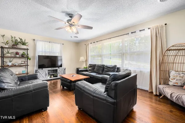 $337,000 | 1405 Brentwood Drive, Greeneville, TN 37743