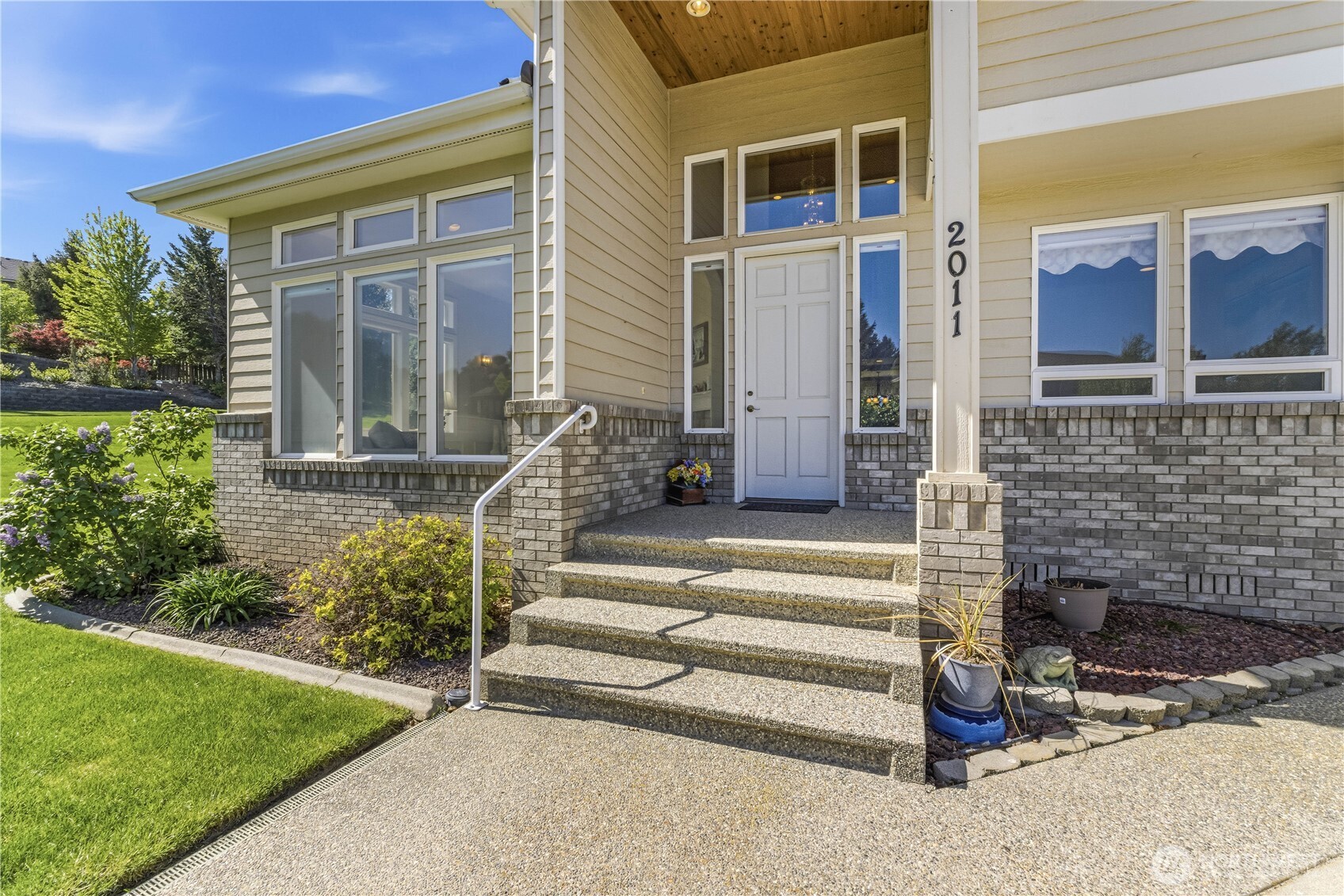 2011 Maiden Lane Wenatchee, WA 98801 - Photo 3 of 40