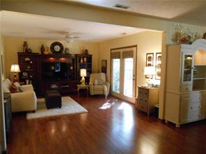 5147 Milhouse Road Indianapolis, IN 46221 - Photo 3 of 16 Gallery Image 3