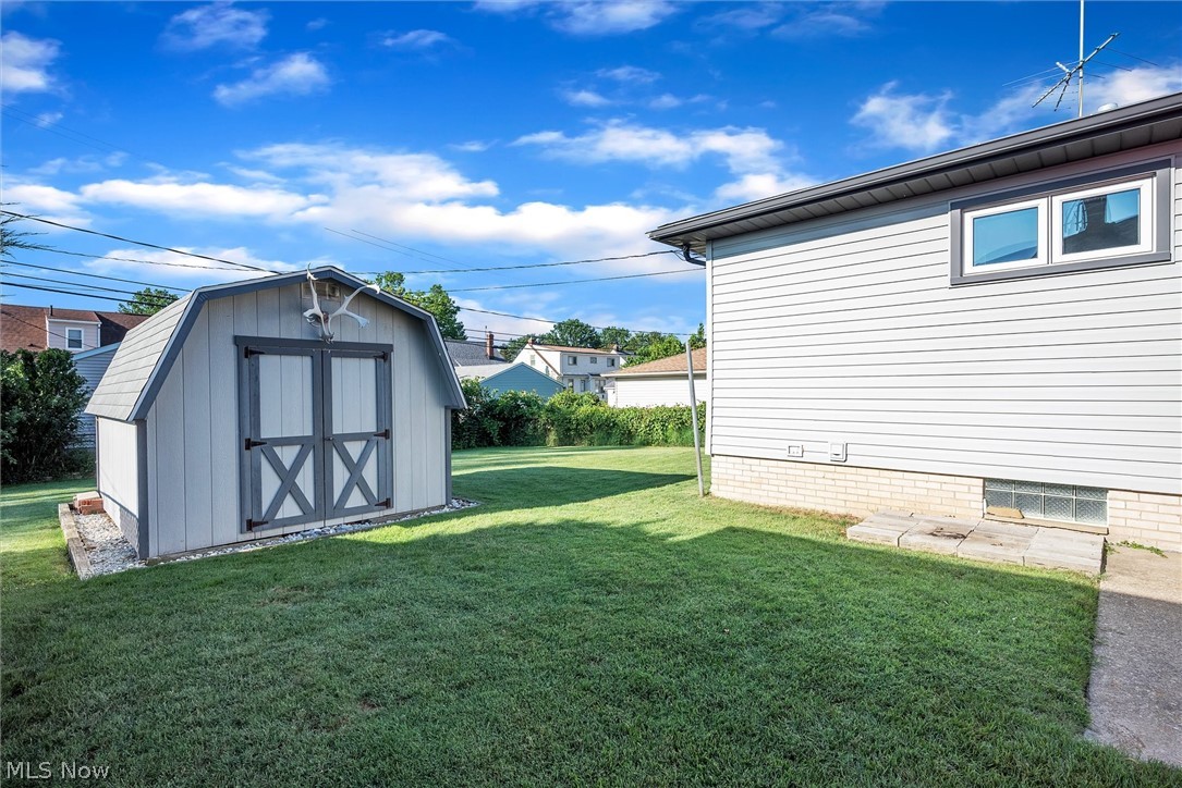 32308 Knobel Road Willowick, OH 44095 - Photo 7 of 35