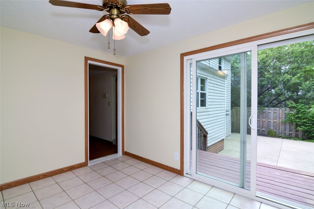 4947 Westbourne Road Lyndhurst, OH 44124 - Photo 10 of 32 Gallery Image 10