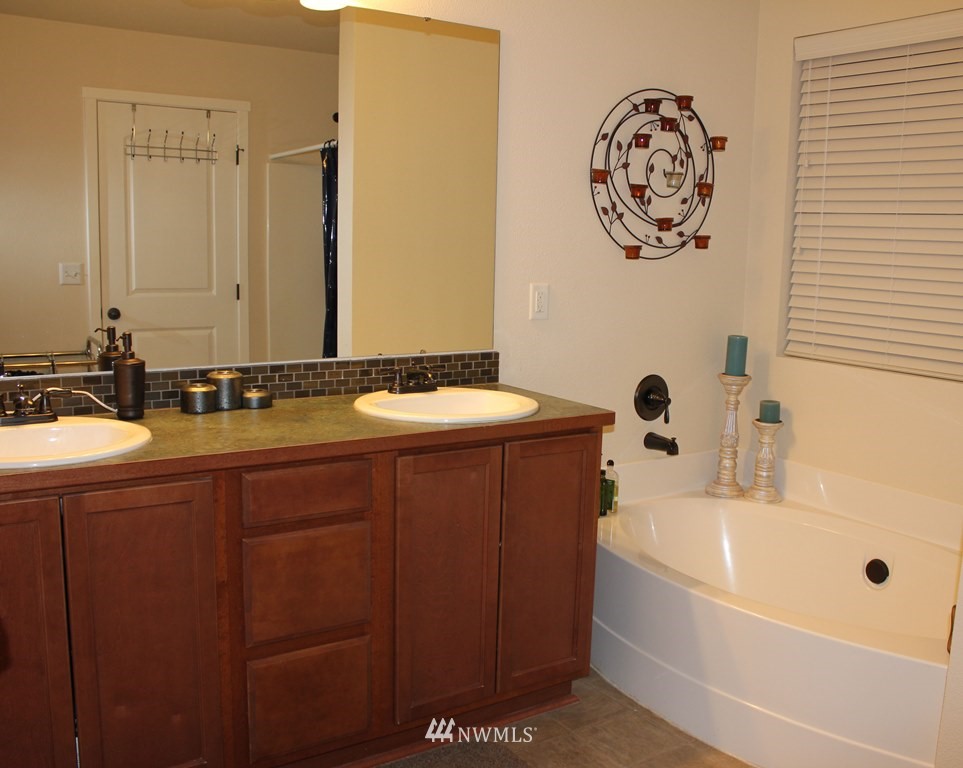 5000 Northeast 3rd Street Renton, WA 98059 - Photo 9 of 15