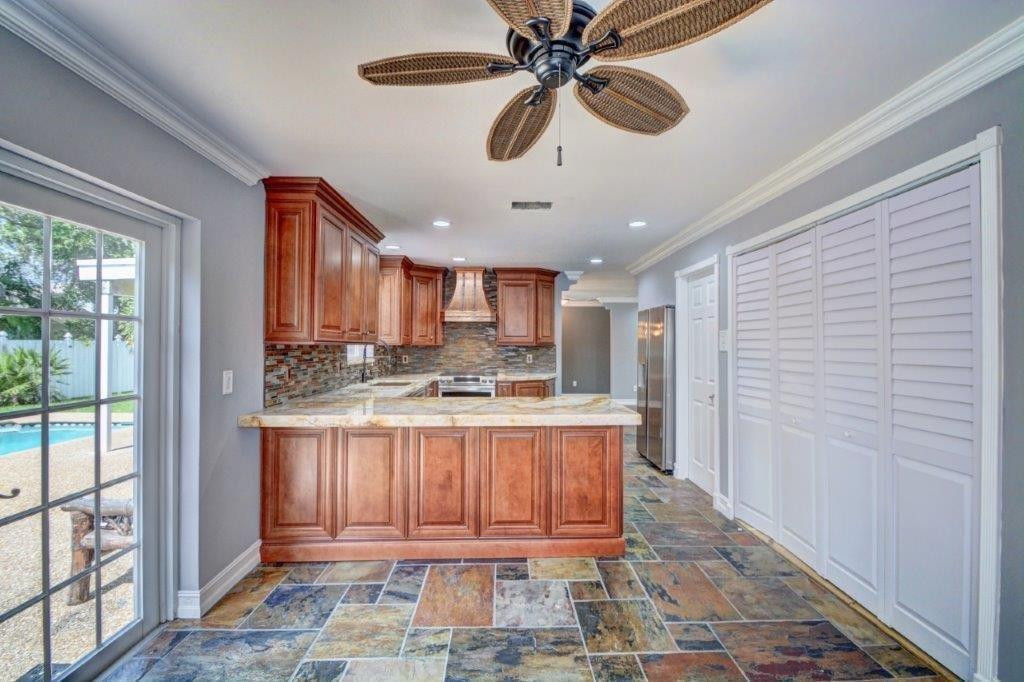 10700 Emperor Street Boca Raton, FL 33428 - Photo 6 of 32 Photo 6