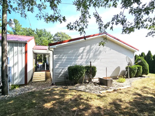 $210,000 | 9564 West 100 South, Winamac, IN 46996