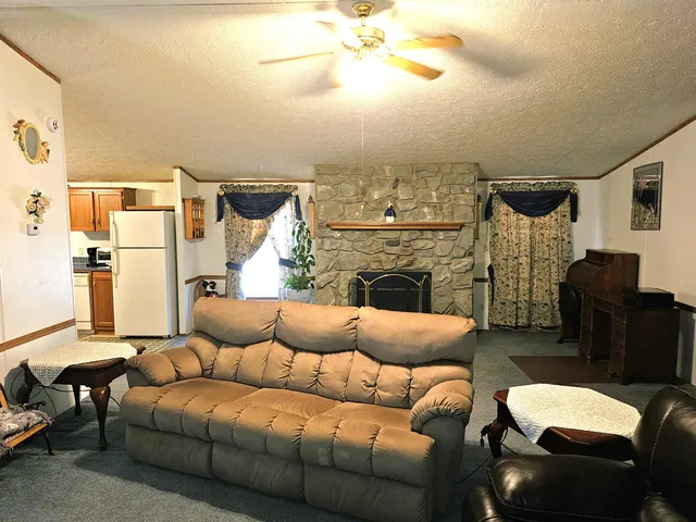 $210,000 | 9564 West 100 South, Winamac, IN 46996