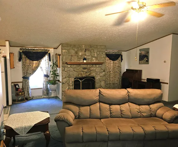 $210,000 | 9564 West 100 South, Winamac, IN 46996