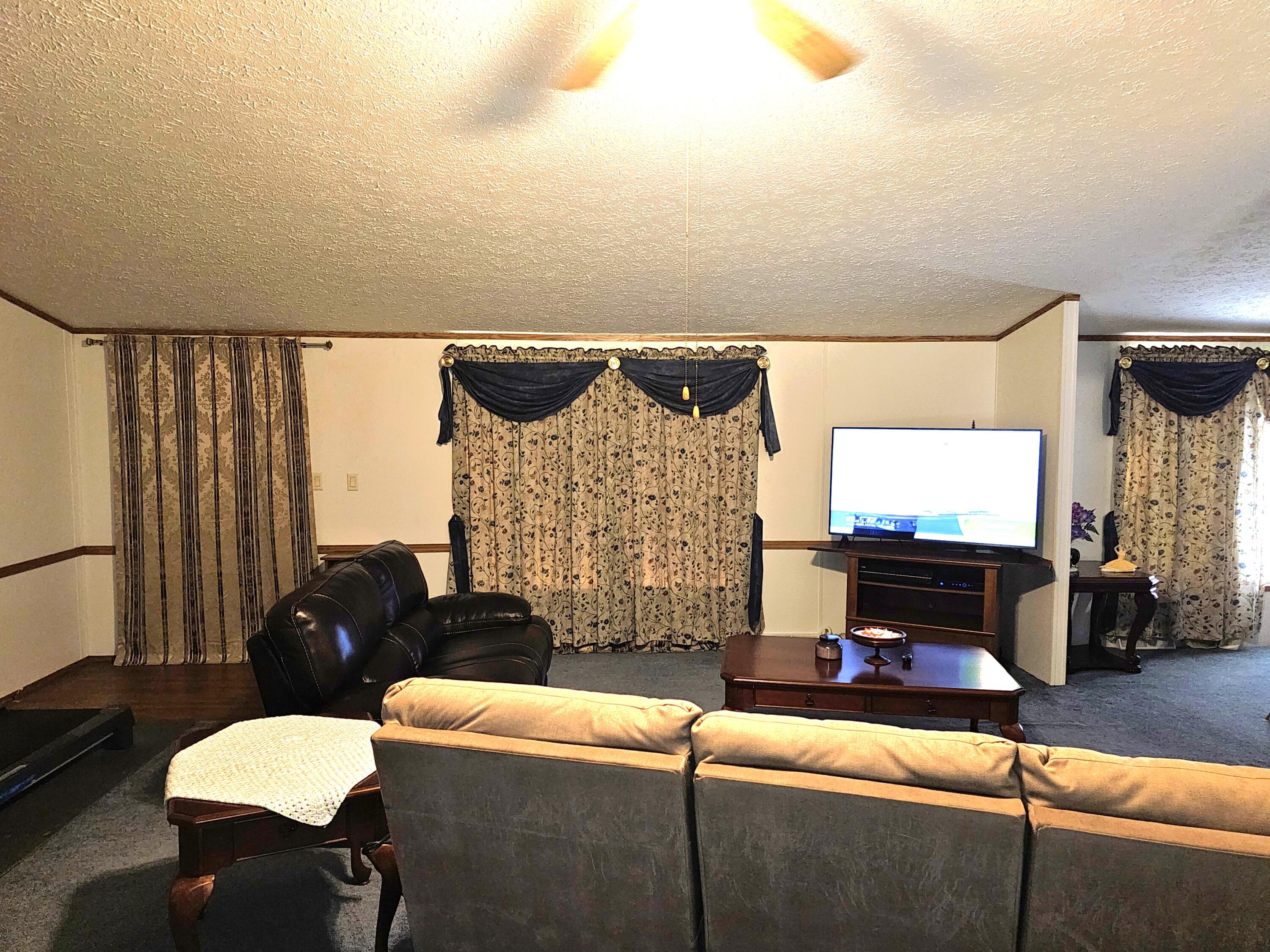 9564 West 100 South Winamac, IN 46996 - Photo 8 of 42 3000x2250