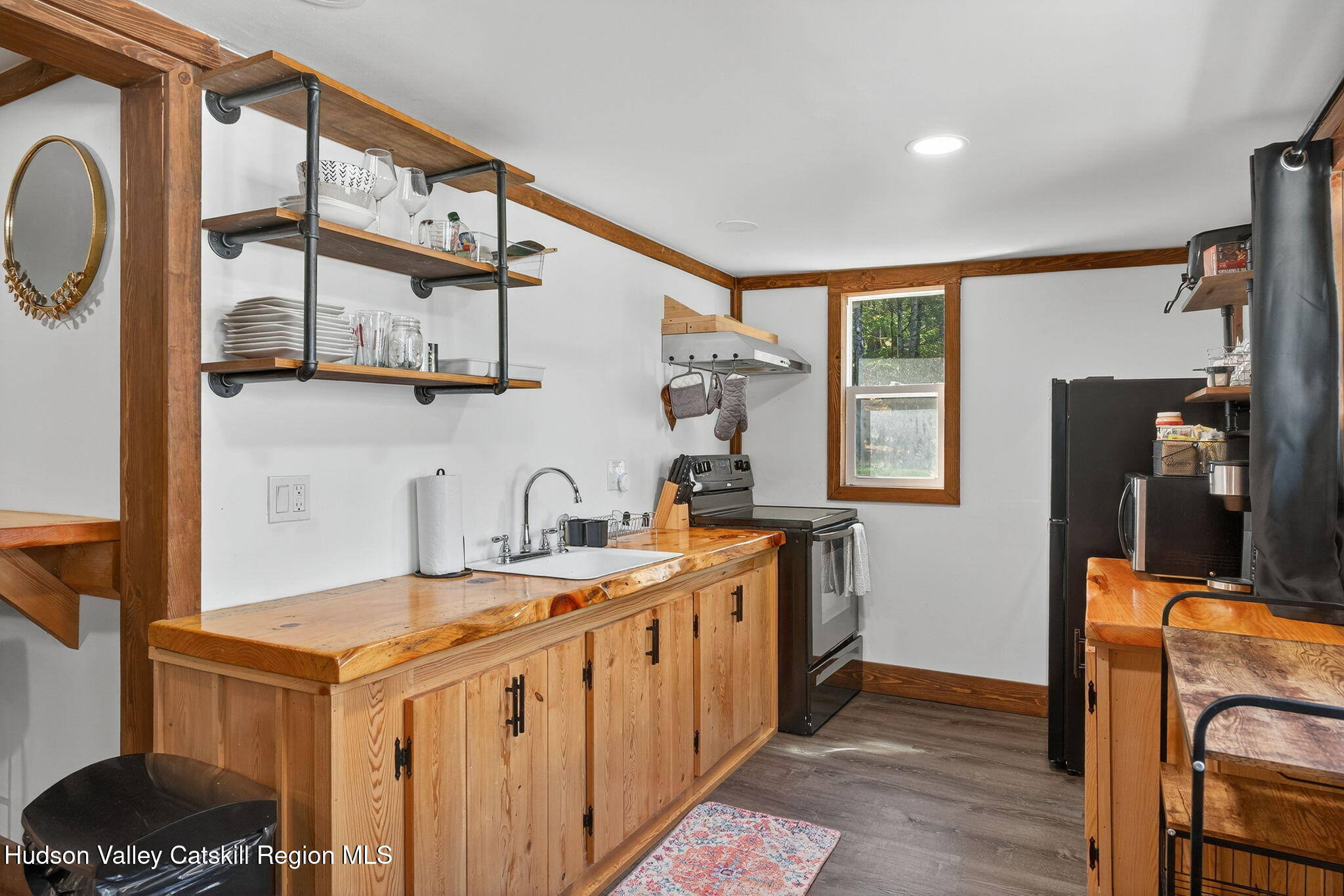 40 Paddock Road East Durham, NY 12423 - Photo 20 of 61 a very nice looking room with a large window