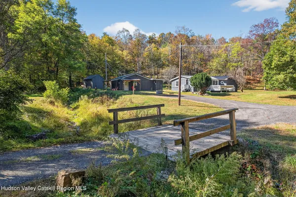 $549,000 | 40 Paddock Road, East Durham, NY 12423