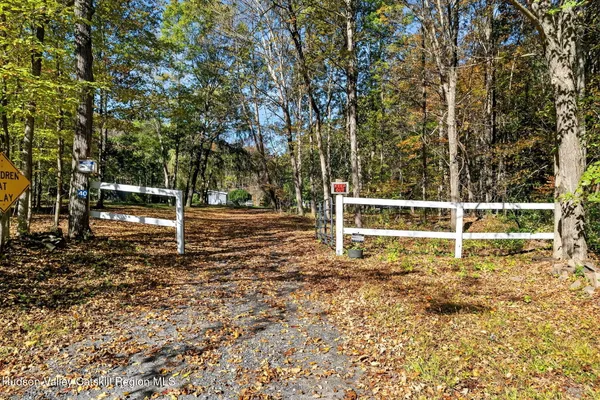 $549,000 | 40 Paddock Road, East Durham, NY 12423