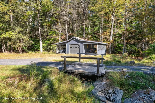 $549,000 | 40 Paddock Road, East Durham, NY 12423