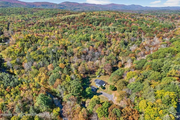 $549,000 | 40 Paddock Road, East Durham, NY 12423