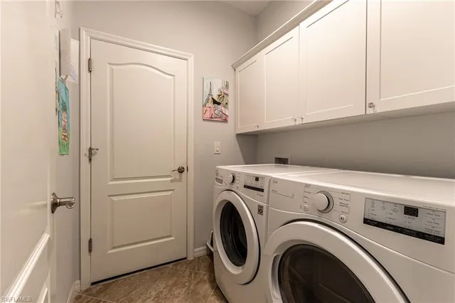 $699,000 | 9231 Shadow Oak Lane, Naples, FL 34120