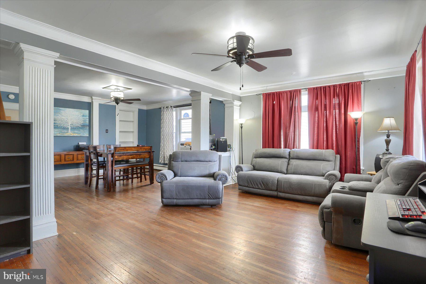 204 South State Road Marysville, PA 17053 - Photo 4 of 34 Living ROom