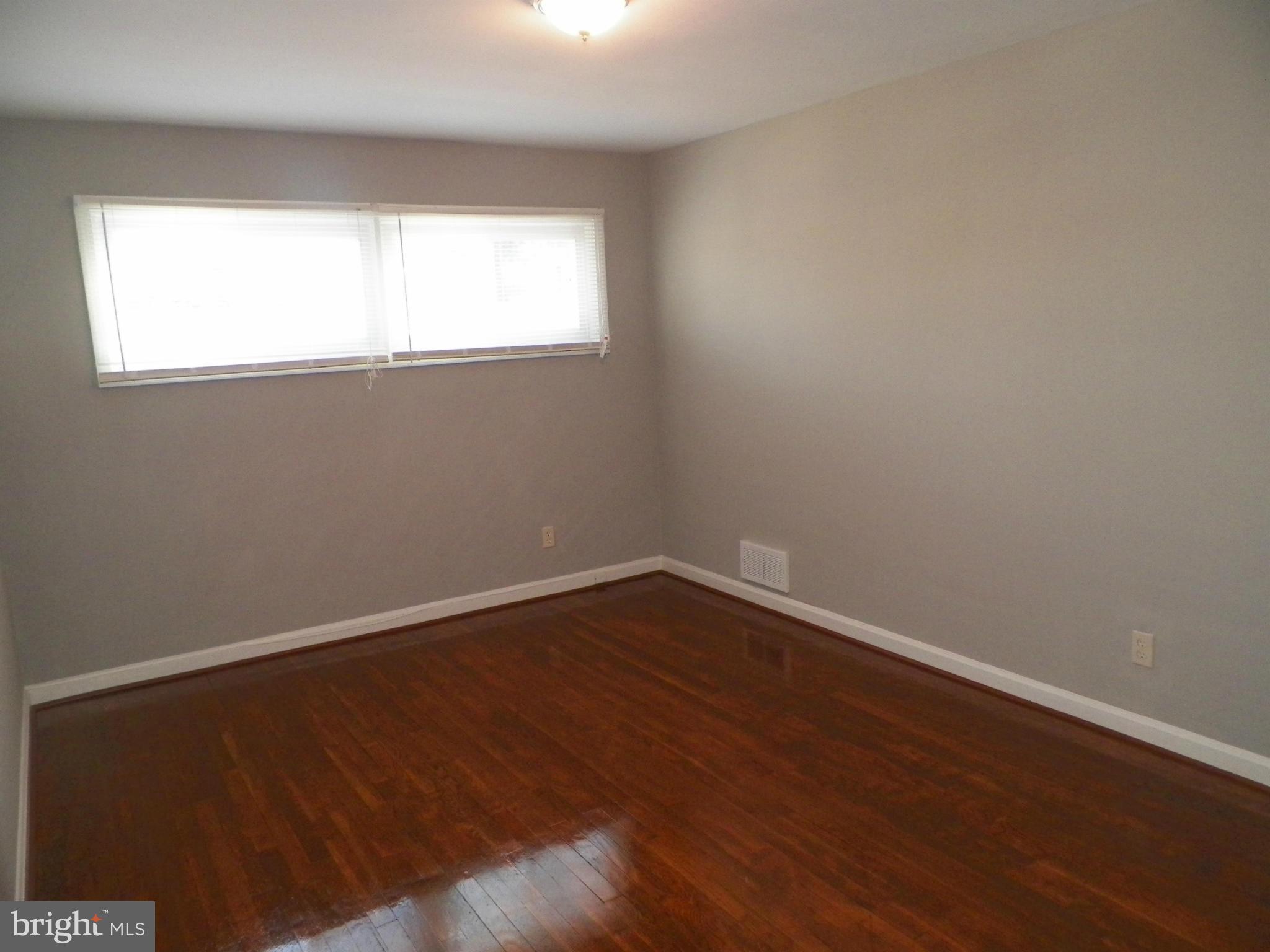3814 Milford Mill Road Baltimore, MD 21244 - Photo 15 of 30 Bedroom (Master)