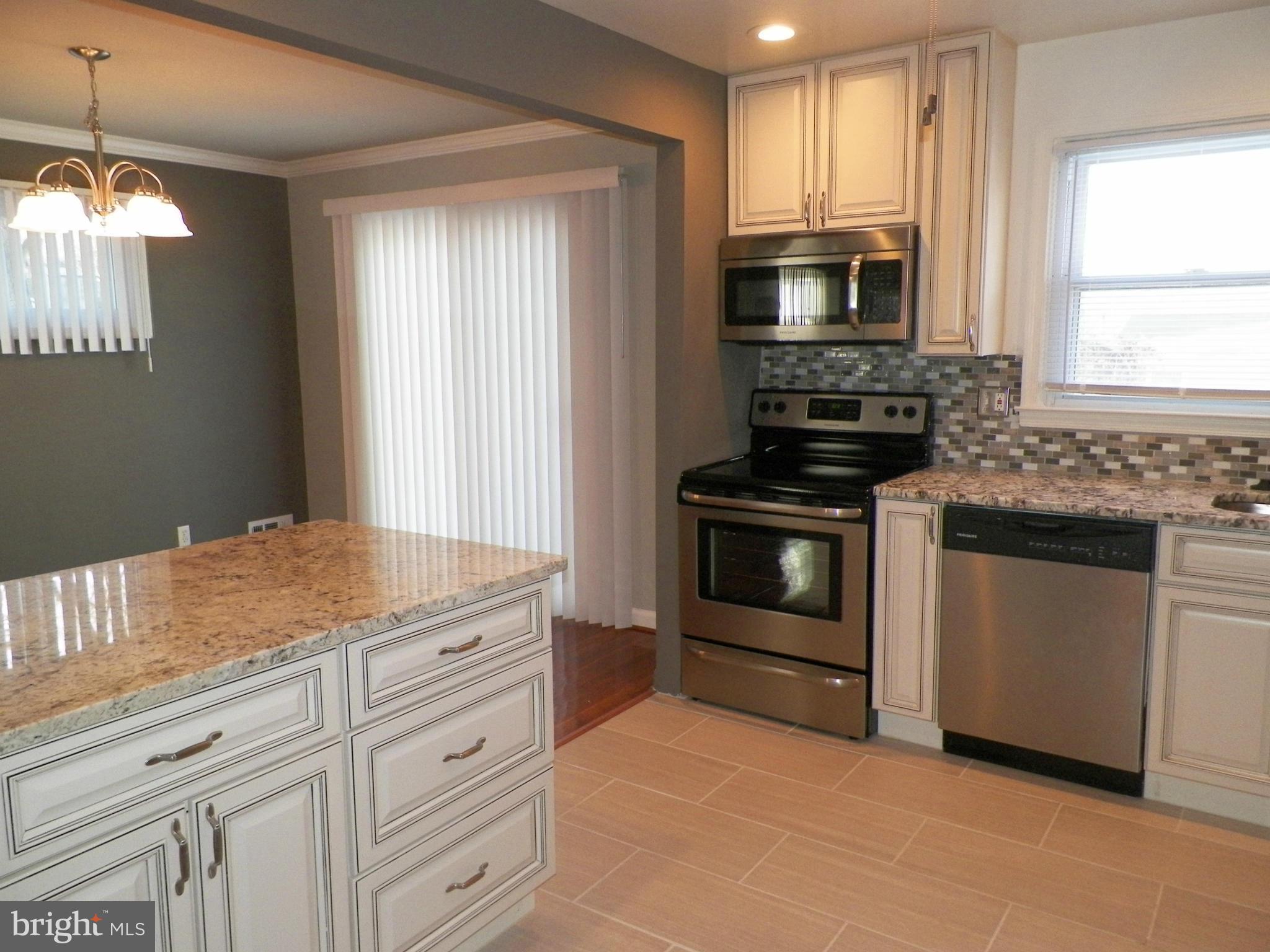 3814 Milford Mill Road Baltimore, MD 21244 - Photo 8 of 30 Kitchen