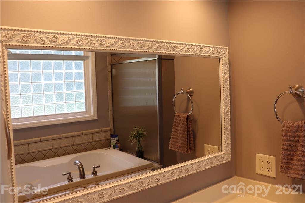 1090 Hay Row Road Lake Wylie, SC 29710 - Photo 14 of 46 Gallery Image 14