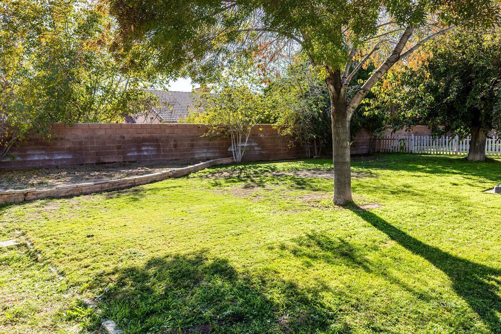 1227 Wayne Street Ridgecrest, CA 93555 - Photo 35 of 43 Gallery Image 35