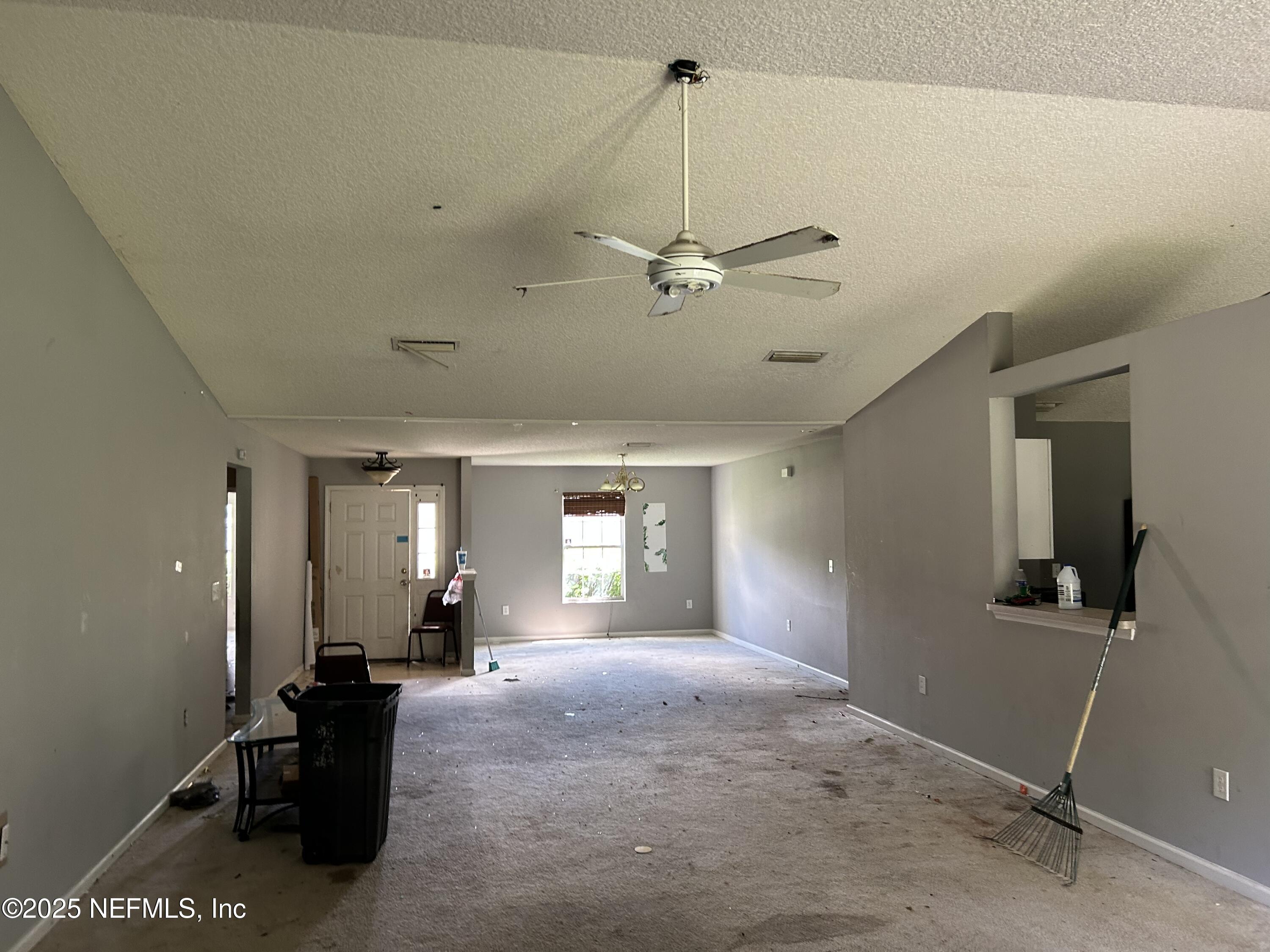 6369 Spring Hollow Court Jacksonville, FL 32218 - Photo 5 of 20 a view of a livingroom with a furniture
